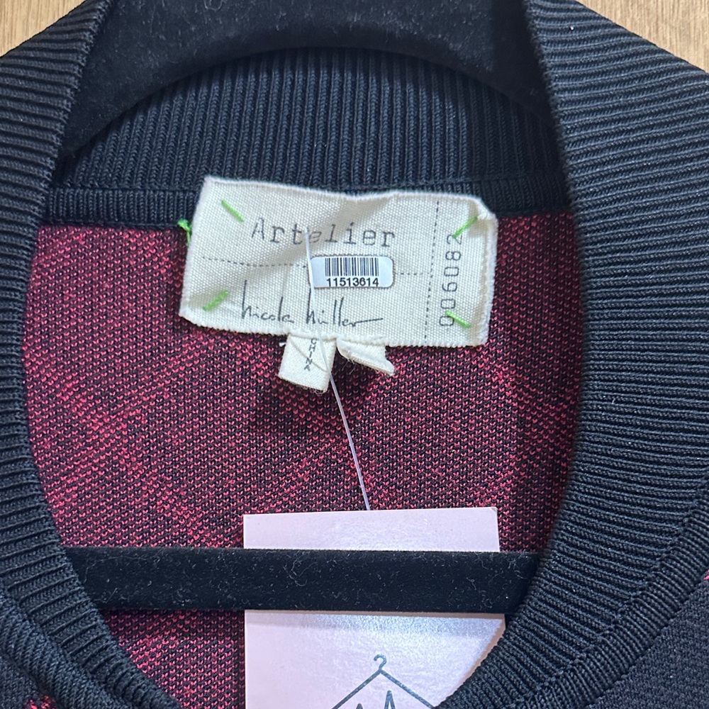 Nicole Miller Black and Red Crewneck Sweater